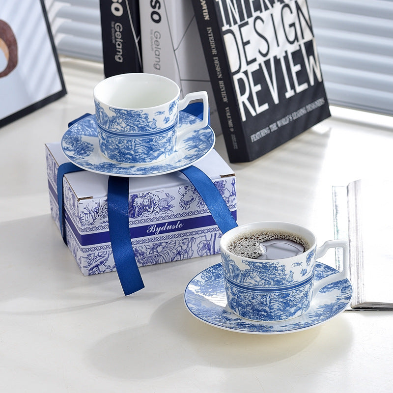 A High-End Gift Box Featuring a Retro-Style Ceramic Cup Set, Perfect for Tea Or Coffee, Including a Saucer And a Water Cup