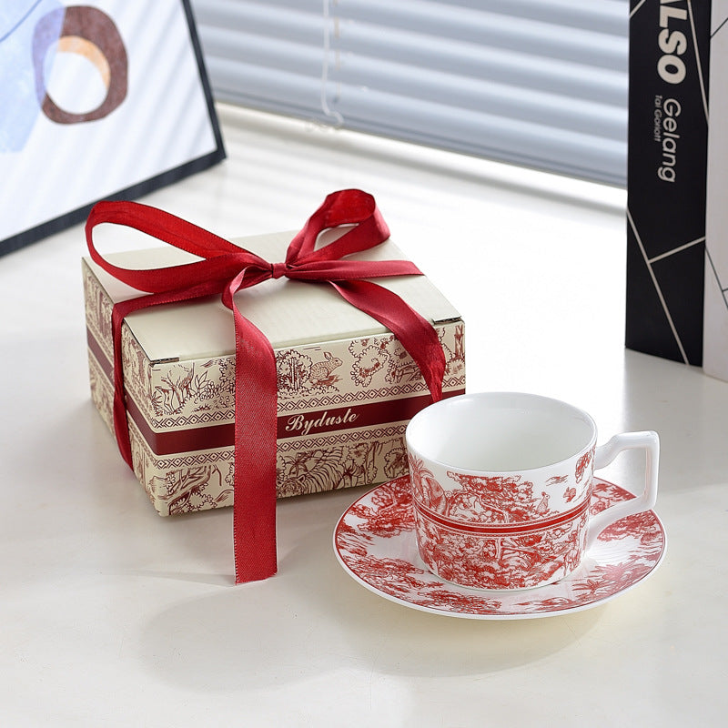 A High-End Gift Box Featuring a Retro-Style Ceramic Cup Set, Perfect for Tea Or Coffee, Including a Saucer And a Water Cup
